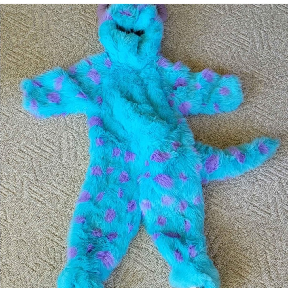 *sold* DISNEY STORE Sully costume.
